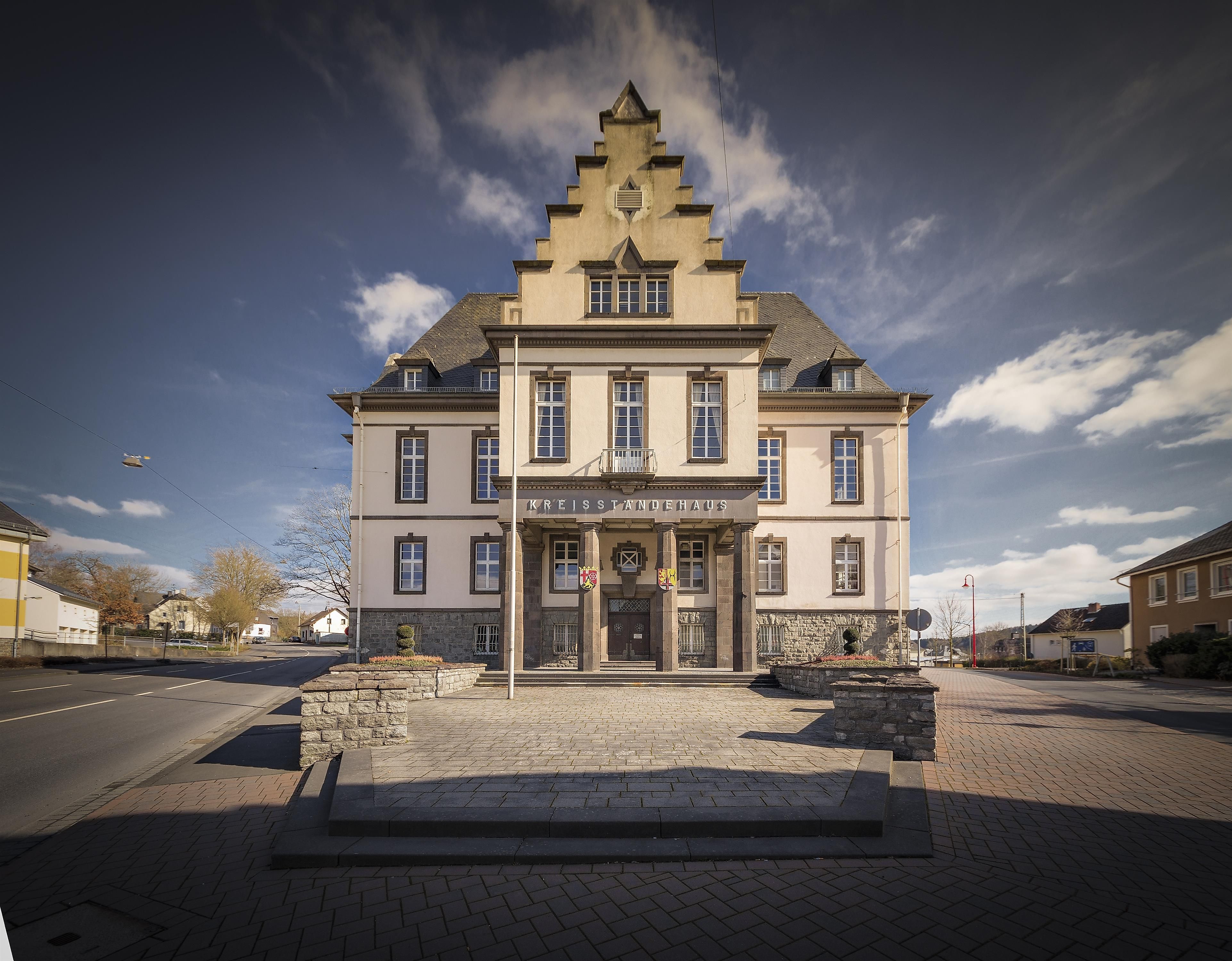 "Weltklassik am Klavier!" zu Gast in Altenkirchen