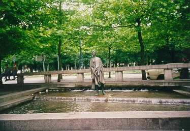 Manzù-brunnen