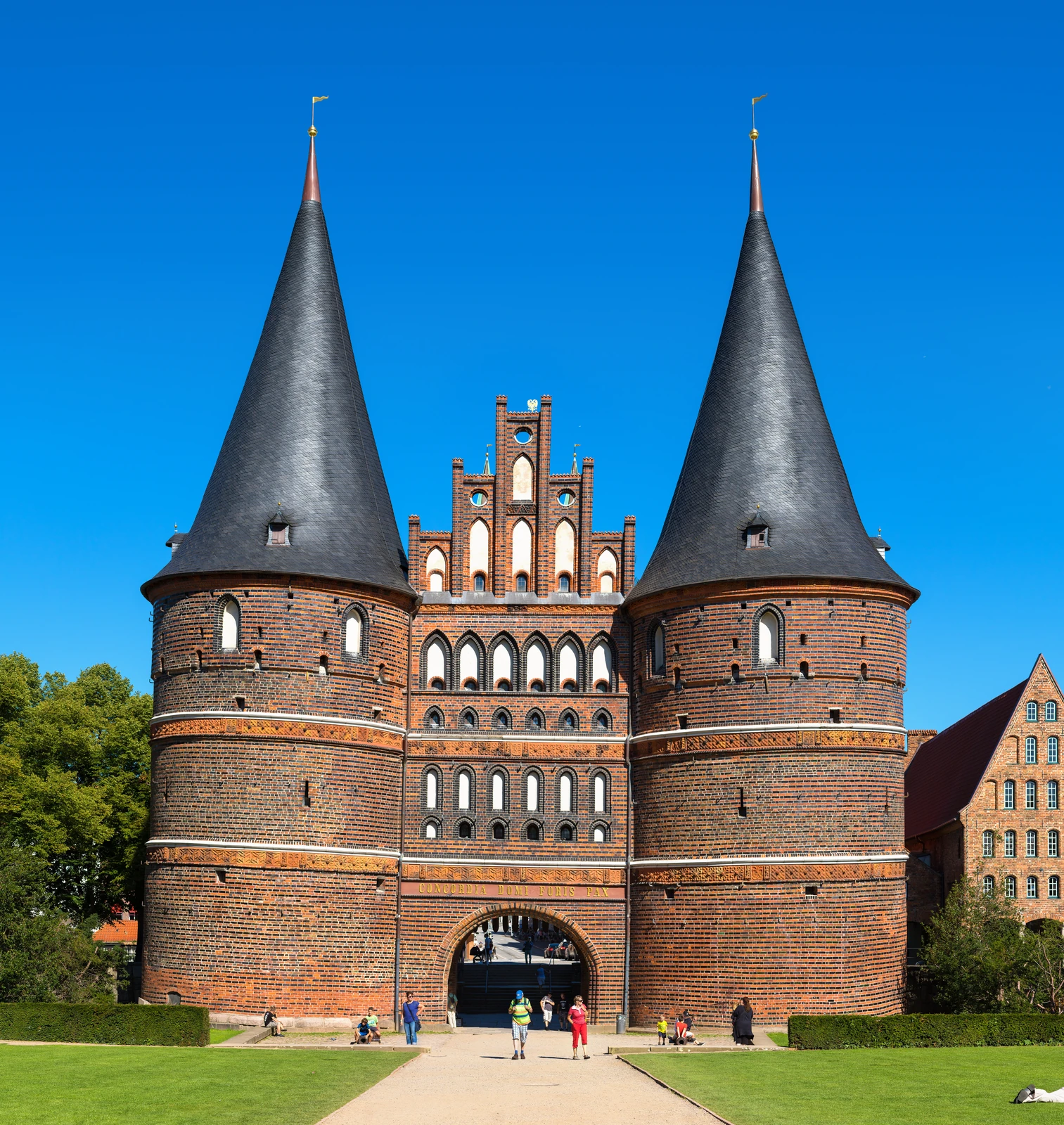 Das zweite äußere Holstentor