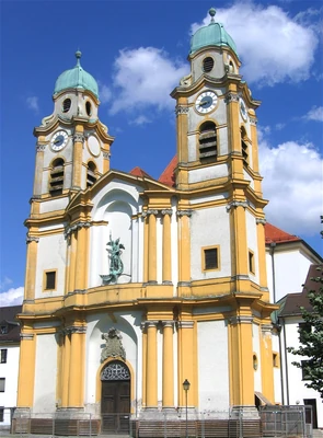 St. Michael Foto 1
