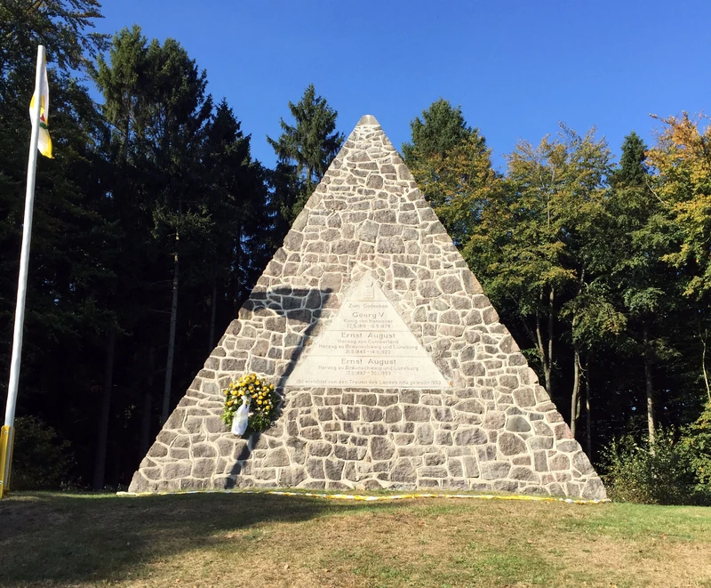 Das Fürstendenkmal in Langenrehm