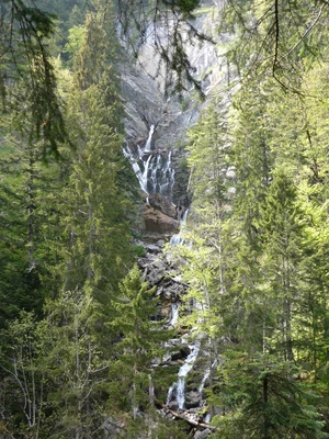Großer Wasserfall N von Wallgau Foto 1