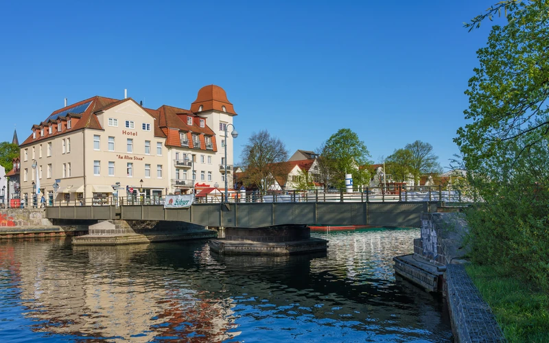 Bahnhofsbrücke