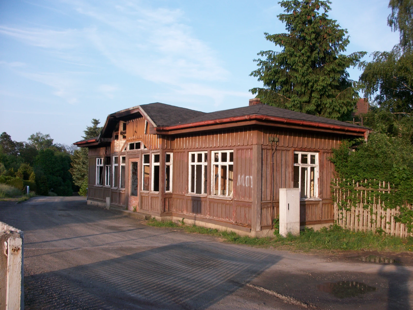 Bahnhofsgebäude am Bahnhof Werdau West